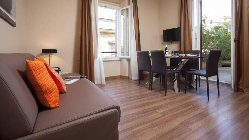 Trianon-Borgo-Pio-Roma-o-55128630 Trianon-Borgo-Pio-Roma-o-55128630